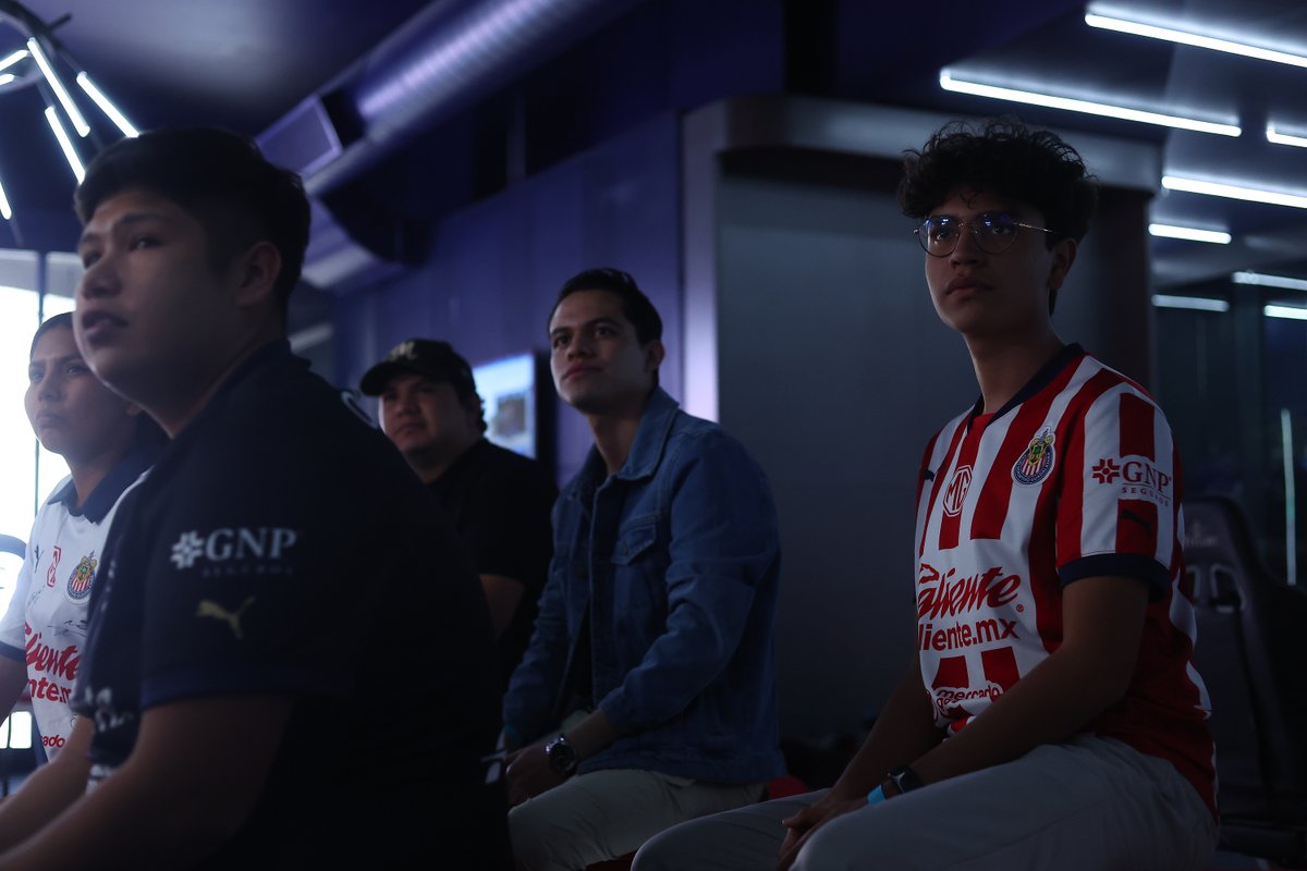 👀 ¡Chivagamers! Buscamos ChivaHermanos apasionados por los esports para vivir una Experiencia Rojiblanca 🫡

¡El 9 de abril tendremos un torneo especial con nuestros pro players! ¡Podrán participar por varios premios y habrá una sorpresa para ustedes!

Para participar, comenta: