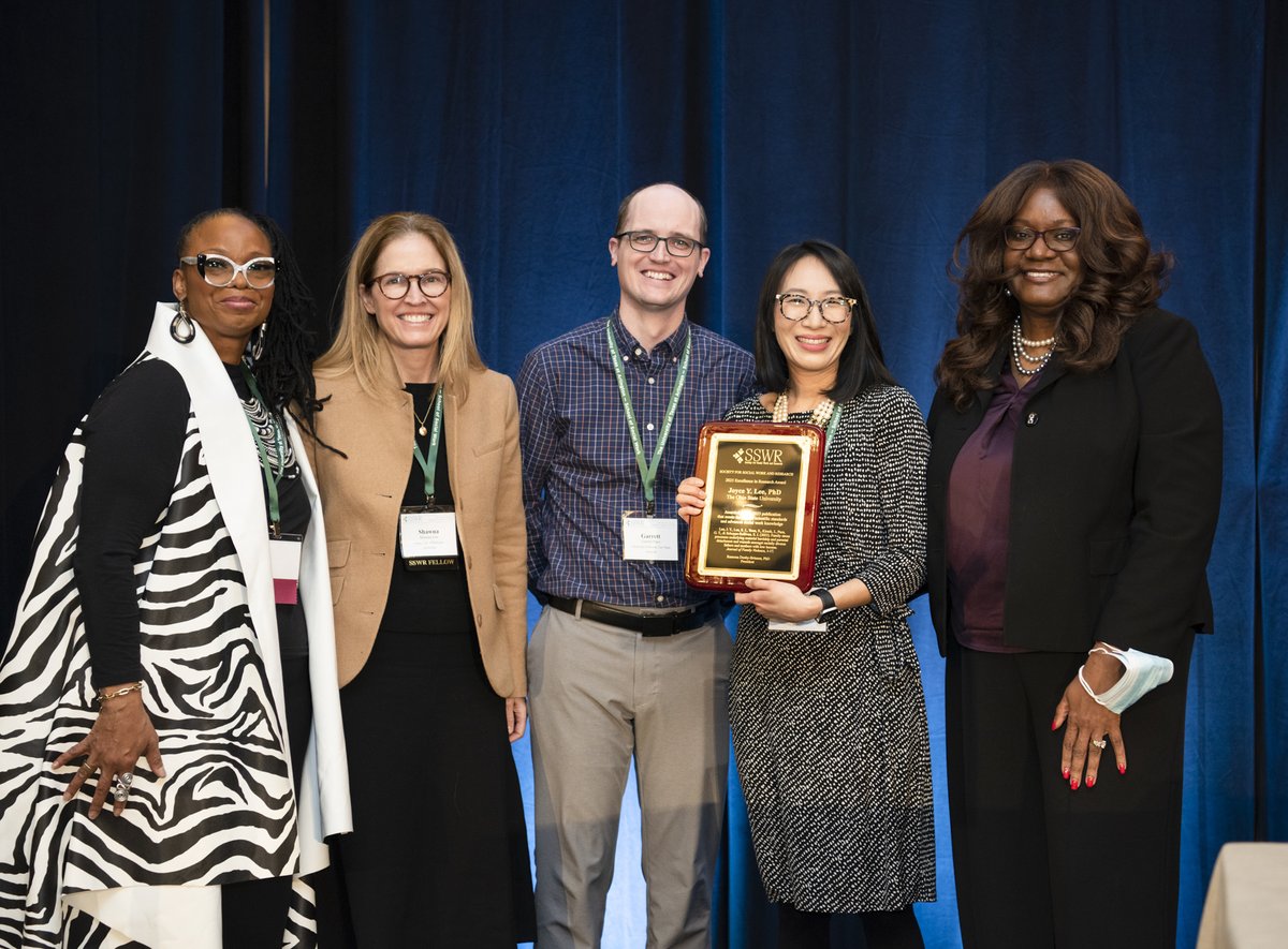 Child & Family Wellbeing Lab (@cfwlaboratory) on Twitter photo It may seem like long ago that the semester was just beginning, but we are almost done! Pictured here are <a href="/joyceyeaeunlee/">Dr. Joyce Y. Lee</a> and others receiving the SSWR 2025 Excellence in Research Award.
📸Alexander Aleman It may seem like long ago that the semester was just beginning, but we are almost done! Pictured here are <a href="/joyceyeaeunlee/">Dr. Joyce Y. Lee</a> and others receiving the SSWR 2025 Excellence in Research Award.
📸Alexander Aleman