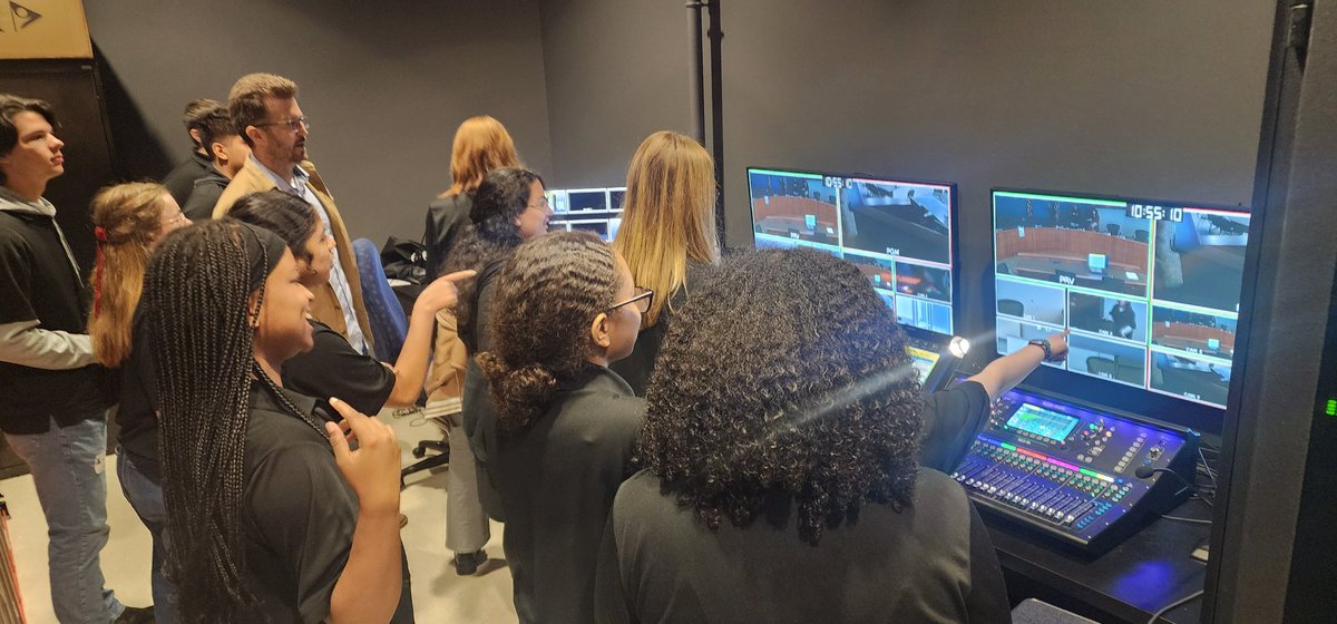 FCPSRecruitmentSpecialist (@apvierra) on Twitter photo The future is bright for these <a href="/FCPSMaryland/">FCPS-MD</a> Teacher Academy of MD students! They visited the Central Office today and it was a pleasure! #everychildeveryday #togetherfcps #teacheracademy <a href="/FCPSJobs/">FCPSJobs</a> <a href="/FCPSCTE/">FCPSCTE</a> <a href="/teachacademyctc/">Sally Huguley</a> <a href="/MdPublicSchools/">Maryland State Department of Education</a> The future is bright for these <a href="/FCPSMaryland/">FCPS-MD</a> Teacher Academy of MD students! They visited the Central Office today and it was a pleasure! #everychildeveryday #togetherfcps #teacheracademy <a href="/FCPSJobs/">FCPSJobs</a> <a href="/FCPSCTE/">FCPSCTE</a> <a href="/teachacademyctc/">Sally Huguley</a> <a href="/MdPublicSchools/">Maryland State Department of Education</a>