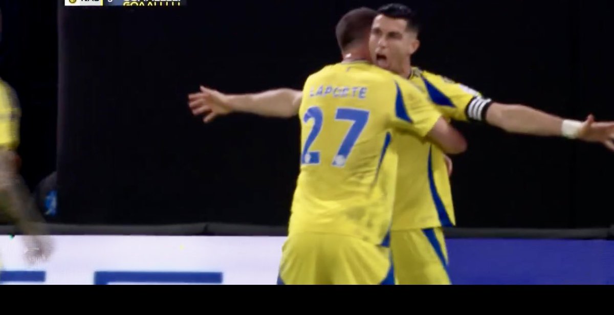 ألف ألف ألف مبرووك لكبير الرياض ، ألف مبروك #ياعالمييين ، الله يسعدكم دوووم ، فوز مستحق وبجدارة ، روح ، أداء إنضباط بالمعلب 👏👏👏👏💛💙#الهلال_النصر ، #النصر_الهلال