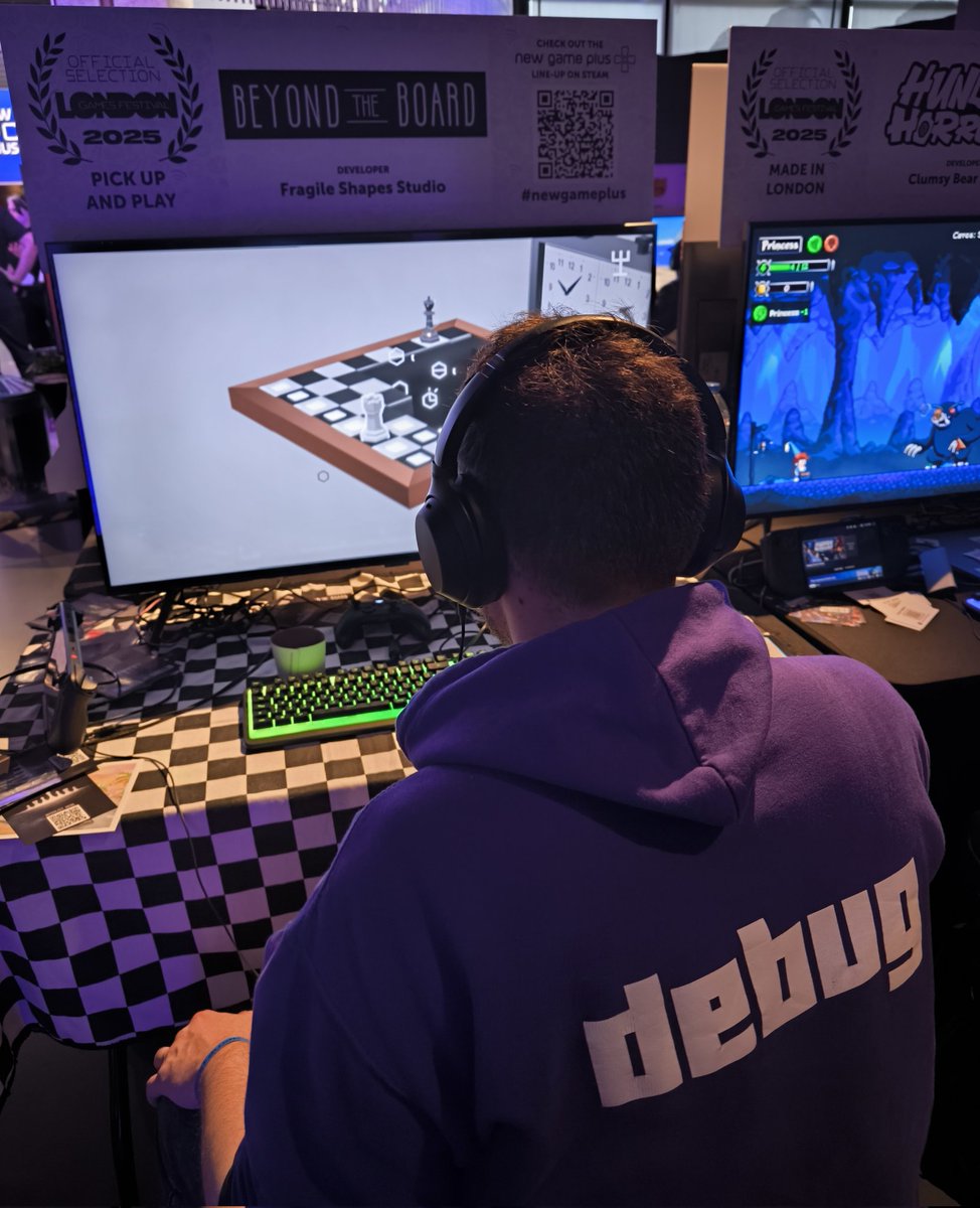 hey look who is checking our Game at LGF! 👀 <a href="/debugmagazine/">Debug Magazine</a>