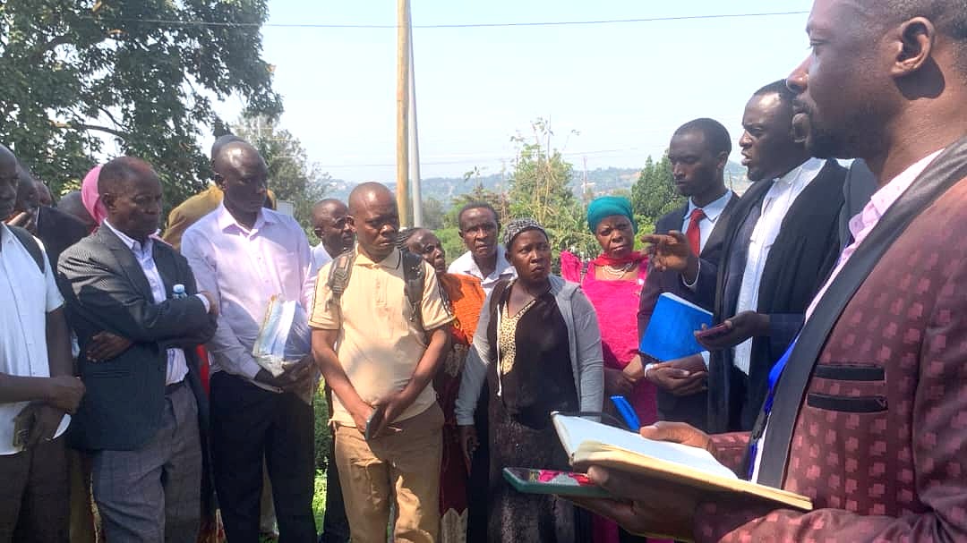 Displaced <a href="/EACOP_/">EACOP</a> PAPs in Rakai, Kyotera &amp; Lwengo (mainly elderly) welcome the bail release of human rights lawyer <a href="/kiizaeron/">KIIZA ERON</a>.
He stood firm with <a href="/COTFONE/">COTFONE Community Transformation FoundationNetwork</a> <a href="/AfiegoUg/">AFIEGO</a> <a href="/stopEACOP/">StopEACOP</a> and other stakeholders, for the elderly &amp; vulnerable in the #EACOP land battles, despite court setbacks.
