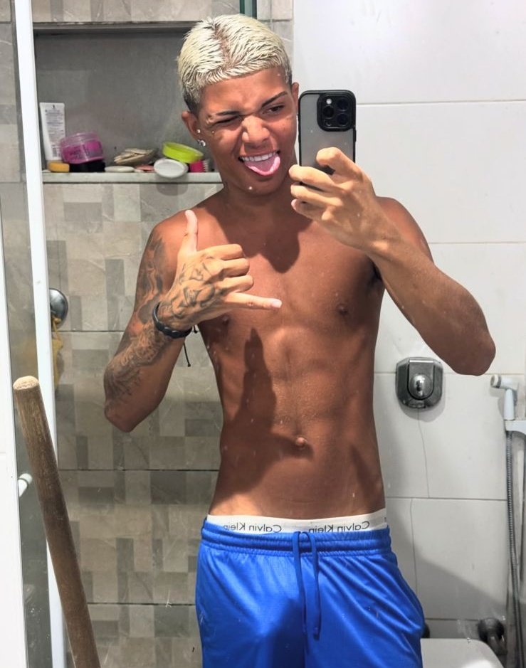ocainanzin_'s tweet photo. chudai. 🍆 https://t.co/0TAfg3p9mO