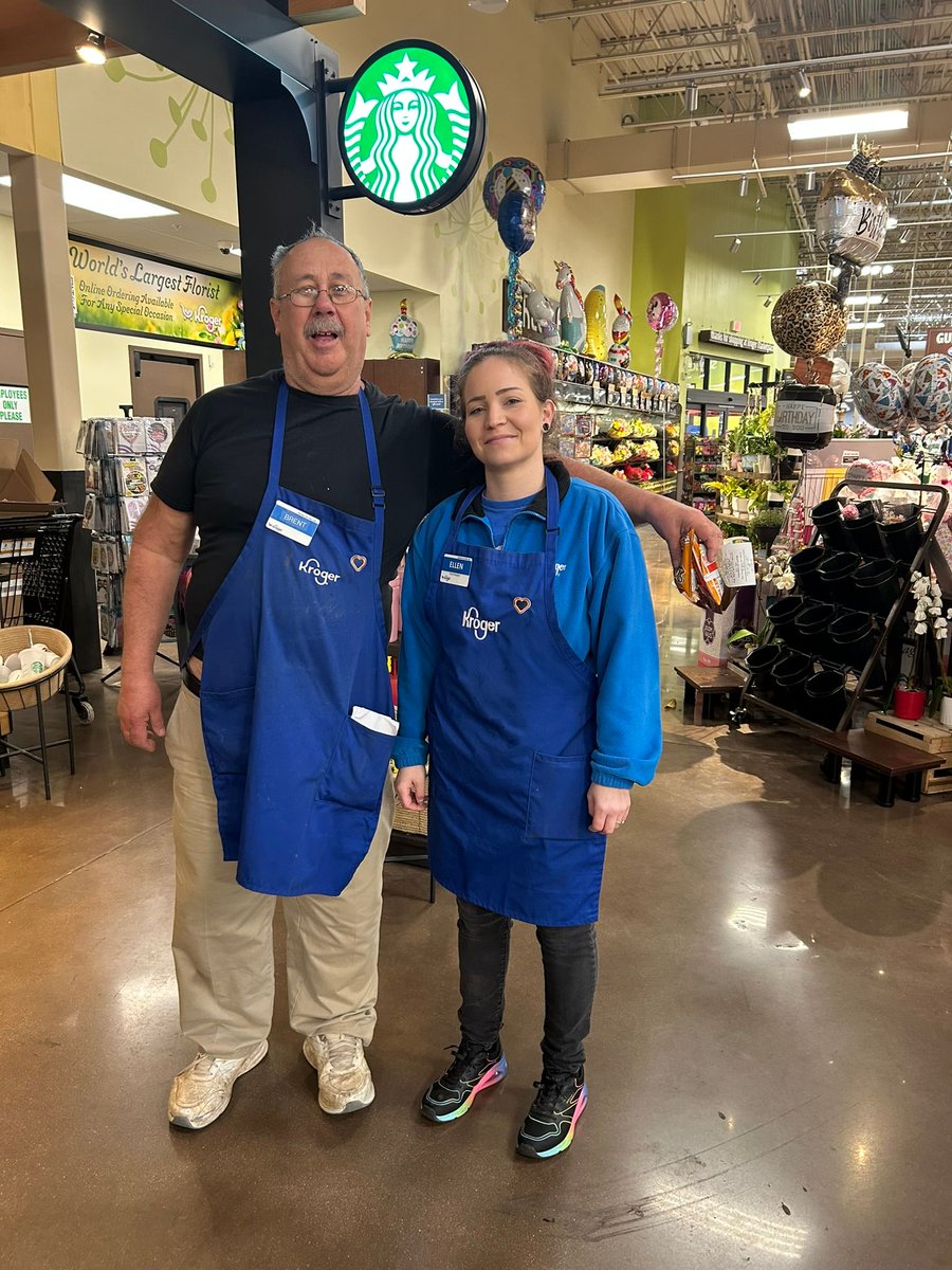 📣 🌟 Shout out to our New Albany, IN Kroger (396) members!!! 🌟 📣 

Behind every stocked shelf, fresh produce, and friendly checkout, there’s a hardworking union member making it happen! 👏👏

#UnionProud #UnionStrong #ThankYou #EverydayHeroes #WeAppreciateYou