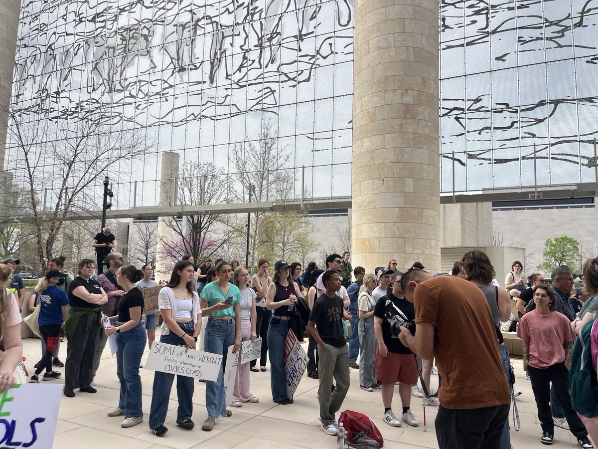 bannerite's tweet photo. Students from all over the DC area are protesting at the Dept. of Education against the administration’s actions! #HandsOffOurSchools https://t.co/EjB5lZEAl8
