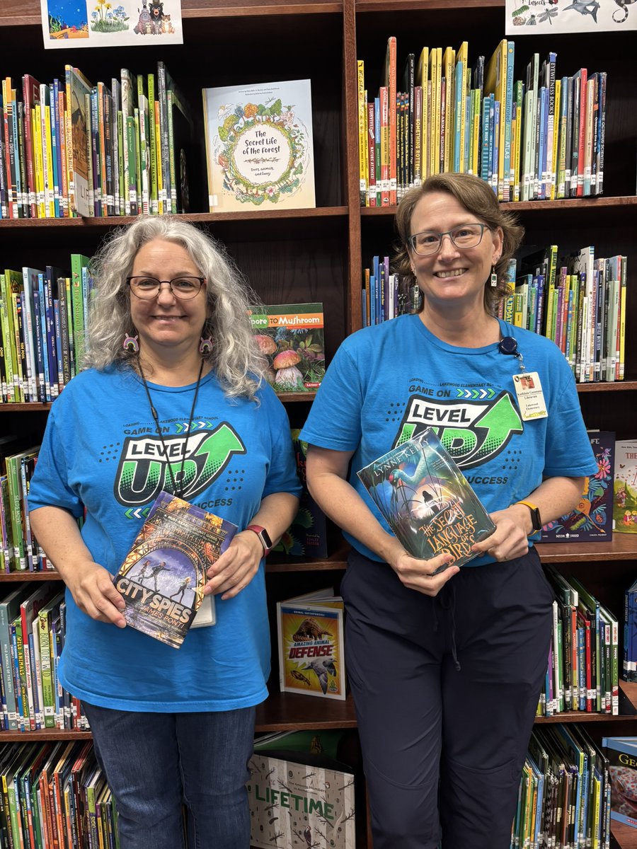 📚Happy School Librarian Day!📚

Thank you, Ms. Guinnane and Ms. Tammy for making reading so much fun for all of our Gators! 🐊