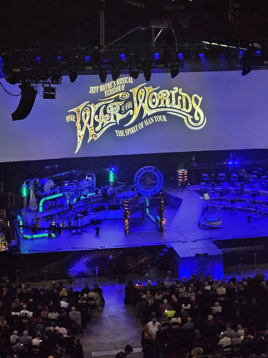 Two evenings of great music. Last night, War of the Worlds at Leeds Arena. Tonight, Marillion on Sky Arts. #waroftheworlds #Marillion