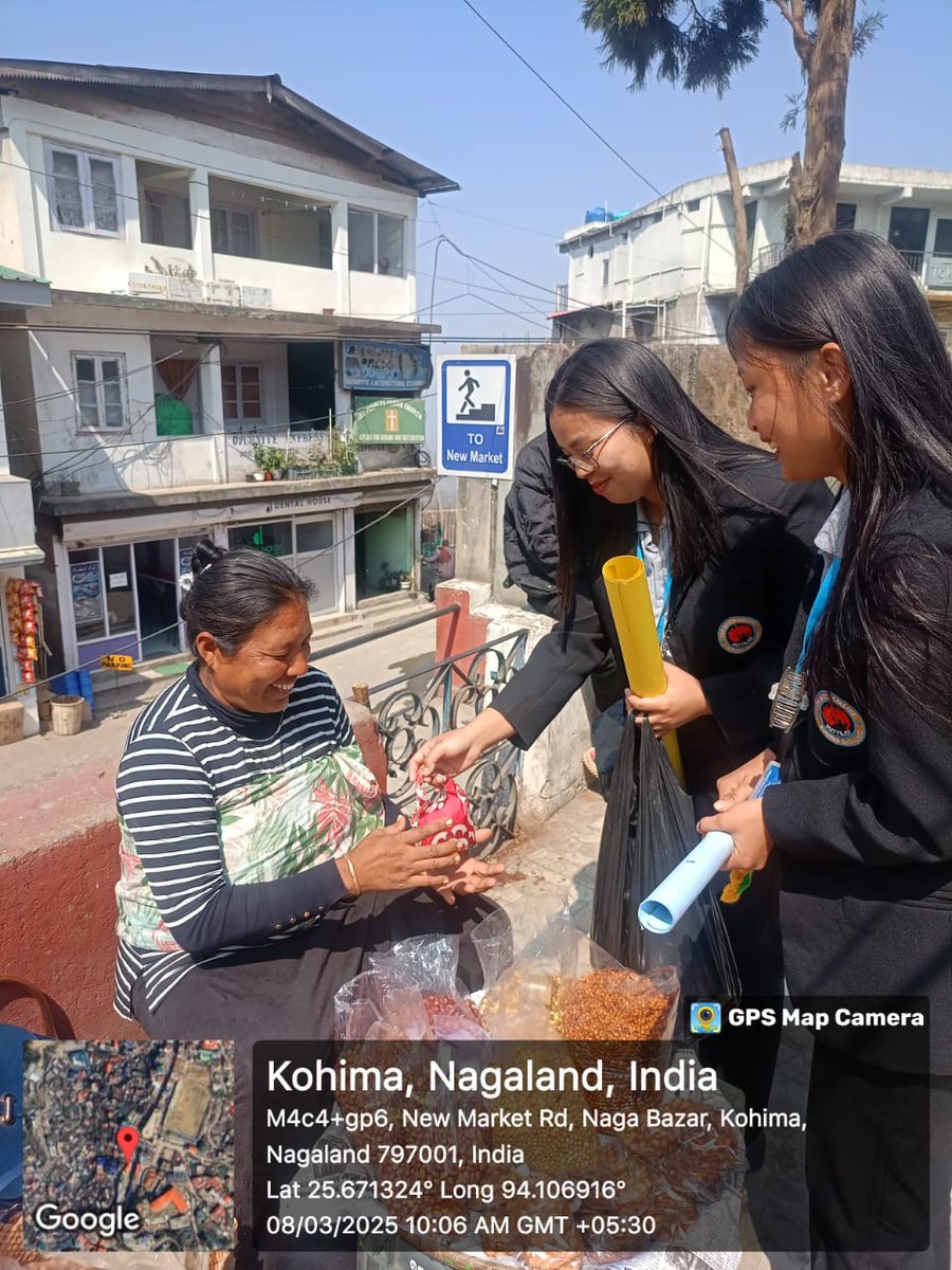 NssDon's tweet photo. #International Women's Day#NSS, DBCK celebrated IWD by identifying women street vendors and appreciate them for being the bread winner of the family by giving small gifts# 8/03/25# .@_NSSIndia @mybharatgov @nss_rdguwahati @sno_nss https://t.co/RRMPjeNamh