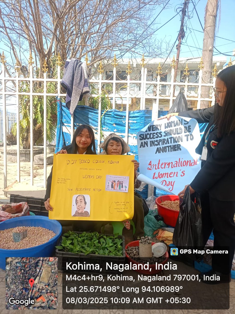 NssDon's tweet photo. #International Women's Day#NSS, DBCK celebrated IWD by identifying women street vendors and appreciate them for being the bread winner of the family by giving small gifts# 8/03/25# .@_NSSIndia @mybharatgov @nss_rdguwahati @sno_nss https://t.co/RRMPjeNamh
