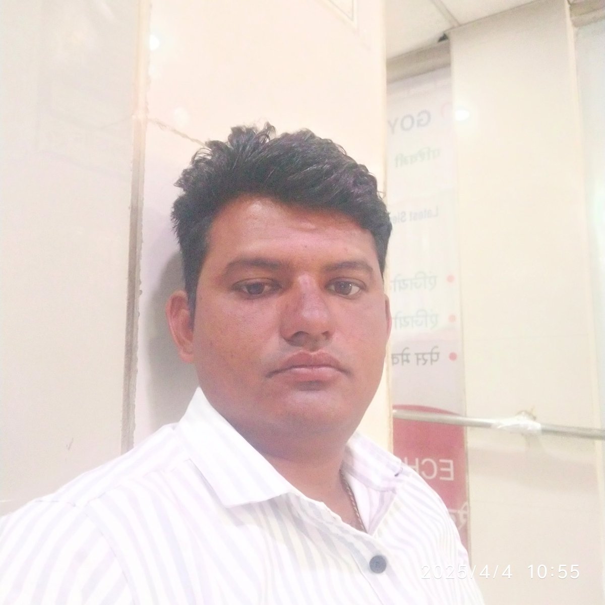 जब बिगड़ने की उम्र थी तब घर के हालात सही नही थे इसलिए नही बिगड़े और जब हालात सुधरे तो हम समझदार हो गए....।।
Good night X family