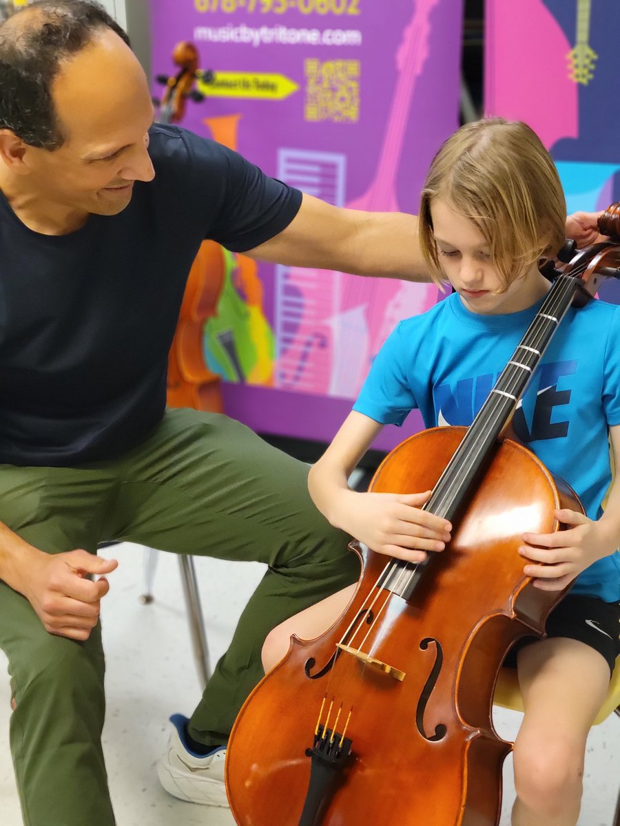 Getting to play a cello and a violin is a great experience for these RNE Bears on #ArtistDay2025 #RneGreatThings <a href="/RNEprincipal/">Dr. Lydia Conway</a> <a href="/RNEAPWagner/">Laureen Wagner</a> <a href="/lizziechalpan/">Lizzie Chalpan</a> <a href="/FultonCoSchools/">FultonCountySchools</a>