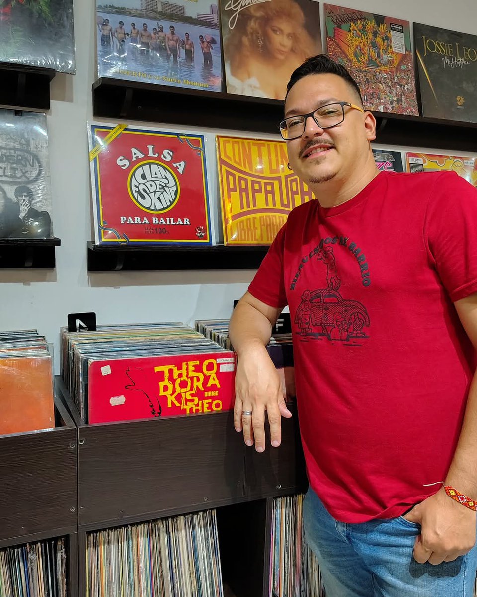 Gracias a todos los salseros y melómanos que han comprado el vinilo de <a href="/Clandeskina/">Clandeskina</a> en el mundo 🎶 ya nos quedan muy pocas unidades ⚠️

¡ No te quedés sin el tuyo ! Podés adquirirlos en Cali en El Más Allá Gastrobar o en tu disco tienda de tu preferencia 🔥