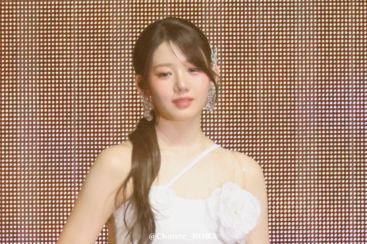 𝐂𝐡𝐚𝐧𝐜𝐜🎀 tweet media