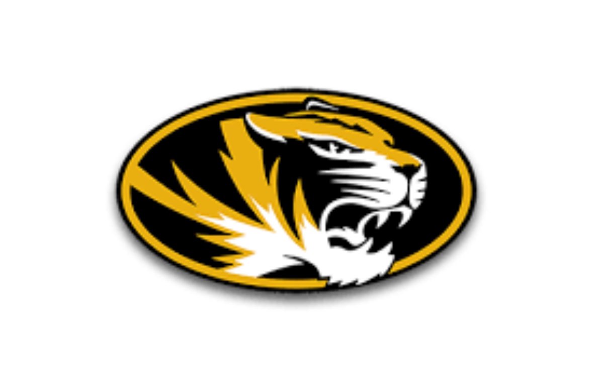 HankHendrix_3's tweet image. Excited To Announce An Offer From Missouri! @CoachDrinkwitz @KirbMoore @Coach__Gleeson @coachbrianearly @CoachCdick @WillHewlett