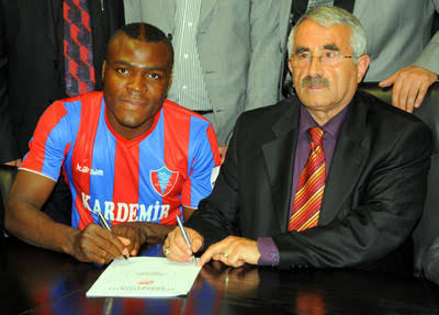 batu 🇨🇵 (@batuuwhite) on Twitter photo 