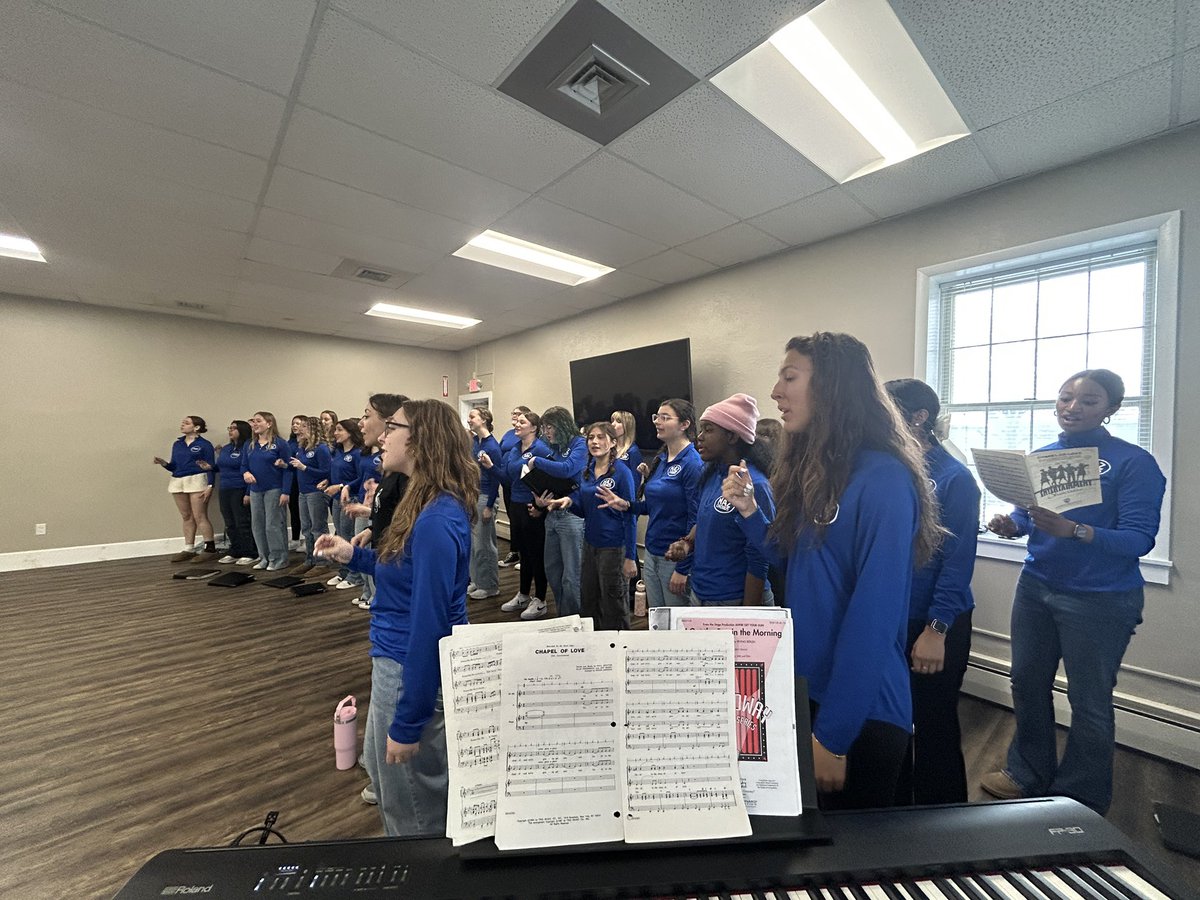 Kelly Rocchi tweet media