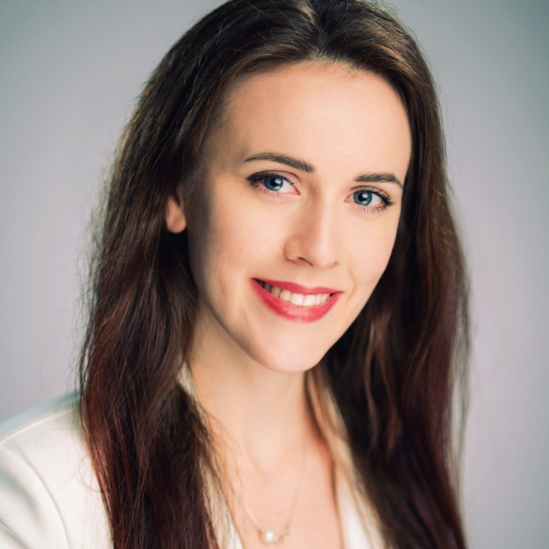 1/ She's on a mission to make death optional - and it’s more achievable than you might think.

Anna Vakhrusheva went from developing one of the first recombinant COVID vaccines to pioneering gene therapies targeting the root causes of aging.

If you’re fascinated by living longer