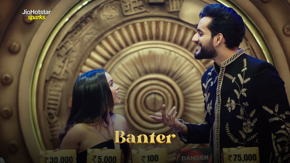 JioHotstar's tweet photo. Greed, trust and a whole lot of #Abhisha. The Grand Finale couldn’t get better!!
Watch the Game of Greed finale now!

Watch for free https://t.co/e8kj7FOQq9 

#GameOfGreedOnJioHotstar #JioHotstar #JioHotstarSparks #InfinitePossibilities https://t.co/NMS2i9BFr9