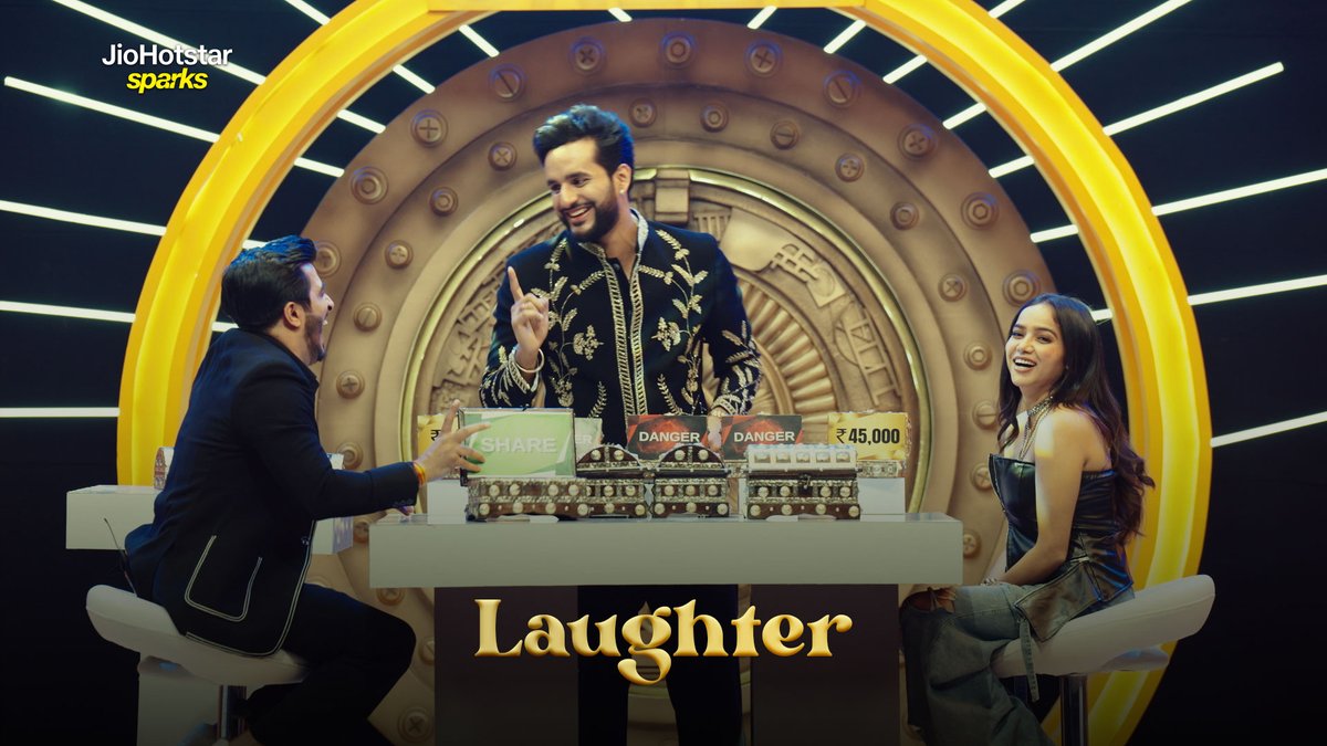 JioHotstar's tweet photo. Greed, trust and a whole lot of #Abhisha. The Grand Finale couldn’t get better!!
Watch the Game of Greed finale now!

Watch for free https://t.co/e8kj7FOQq9 

#GameOfGreedOnJioHotstar #JioHotstar #JioHotstarSparks #InfinitePossibilities https://t.co/NMS2i9BFr9