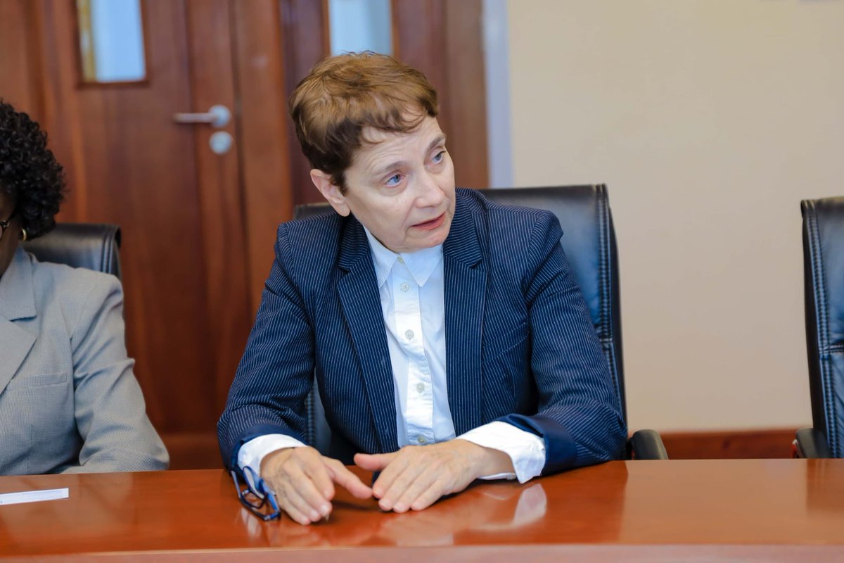 URSBHQ's tweet image. The Registrar General, @Mercykains today met a delegation from the International Finance Corporation  led by Ms. Luz Sulamina, Manager Credit Infrastructurein Africa. The two discussed the  Movable Asset Based Lending Project (MABL
Project) under the Uganda Investment and Sector…