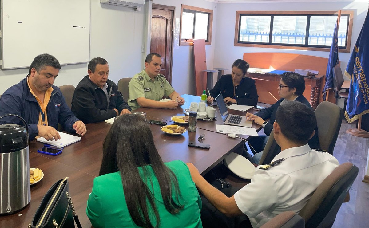 sernapesca's tweet photo. #Maule: la Red Sustenta que agrupa a organismos fiscalizadores como @Carab_Maule @SeremiSaludM @SII_Chile @DGTM_Chile  ya comenzó coordinaciones regionales de acciones de control para velar por una pesca sustentable y un consumo seguro de pescados y mariscos en Semana Santa. https://t.co/qaXAiZNv8P