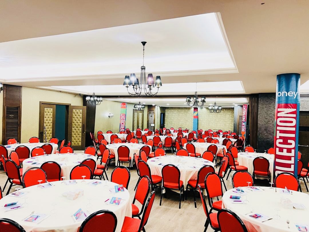 UndisputedReg's tweet image. All set for our @AfrimoneySL CHOP &amp;amp; CHAT for our Customers &amp;amp; potential customers.
#KamJoinWiYabetteh
#CHOP_CHAT
#AfrimoneySL