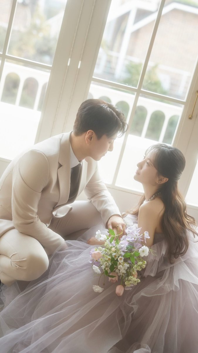 tahitisworld's tweet photo. Tahiti's ex-member Yeeun is getting married ✨
#tahiti #yeeun #타히티 https://t.co/EWILmQpE5R