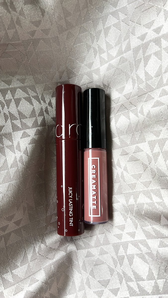 suchanella's tweet photo. gusy yg pada nanya disini yh ak spill, buat produk yg gaada di indo bisa kalian sesuain aja sama products yang emang warnanya mirip atau sama selain yang aku rekomendasiin ini, btw ada typo kesyil mksdnya balm yah bkn balam🥲(yg love generation) https://t.co/huiJQKKnLk