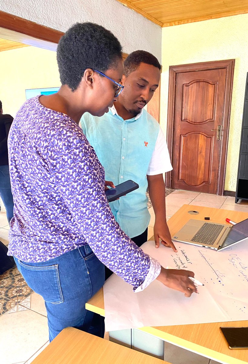 FateConsulting's tweet photo. Just wrapped up our 𝐐𝐮𝐚𝐥𝐢𝐭𝐚𝐭𝐢𝐯𝐞 𝐑𝐞𝐬𝐞𝐚𝐫𝐜𝐡 𝐃𝐞𝐬𝐢𝐠𝐧 𝐈𝐈 session! Today's focus was on exploring theoretical framework, qualitative sampling techniques, and how to design data collection tools. Stay tuned for more by registering here: https://t.co/p8HfzjmCSB https://t.co/l0leNJkt5K