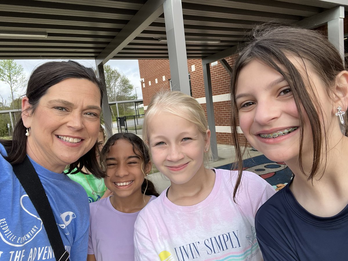 Meredith Rose tweet media