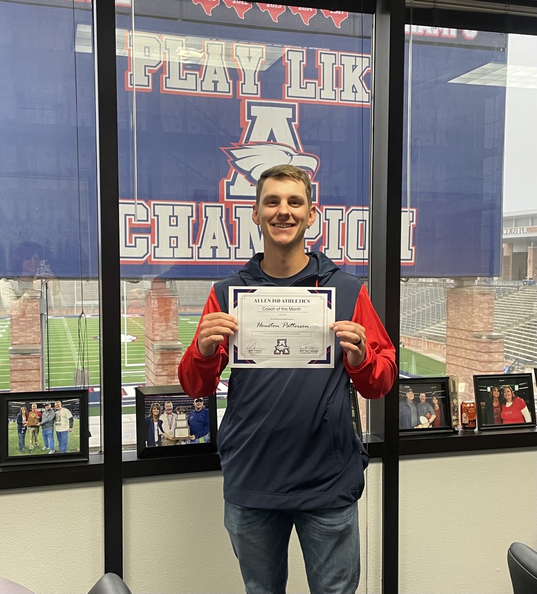 Congratulations Coach Patterson our March High School Coach of the Month ⁦<a href="/alleneaglesfb/">Allen Eagles Football ⭐️⭐️⭐️⭐️⭐️</a>⁩ ⁦<a href="/softball_allen/">Allen Eagle Softball</a>⁩ 🅰️🆙