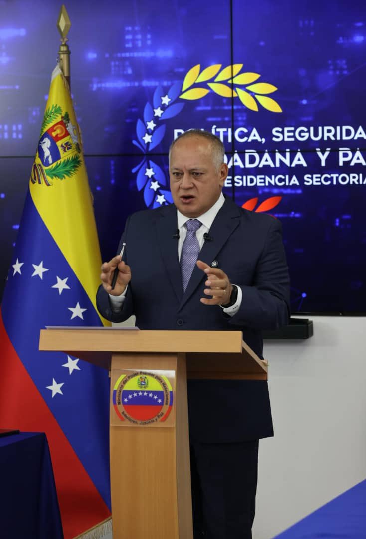 MPPRIJP (@mijpvzla) on Twitter photo <a href="/dcabellor/">Diosdado Cabello R</a> Vpdte. Sectorial Cap. @Dcabellor: “Uno de los detenidos nos informó que ellos tenían ubicados en su operación al menos 10 toneladas de droga” <a href="/dcabellor/">Diosdado Cabello R</a> Vpdte. Sectorial Cap. @Dcabellor: “Uno de los detenidos nos informó que ellos tenían ubicados en su operación al menos 10 toneladas de droga”