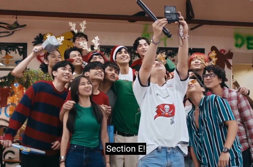 zoneashdres's tweet photo. section e will always have a special spot in my heart🥹

#AngMutyaNgSectionE https://t.co/WIa1iYyy80