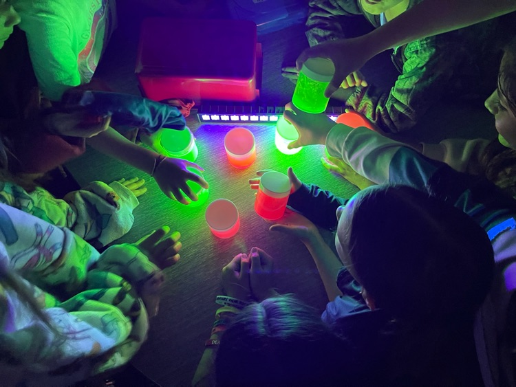 It's Glow What You Know Day!!! Lots of glowing fun learning happening 🤩