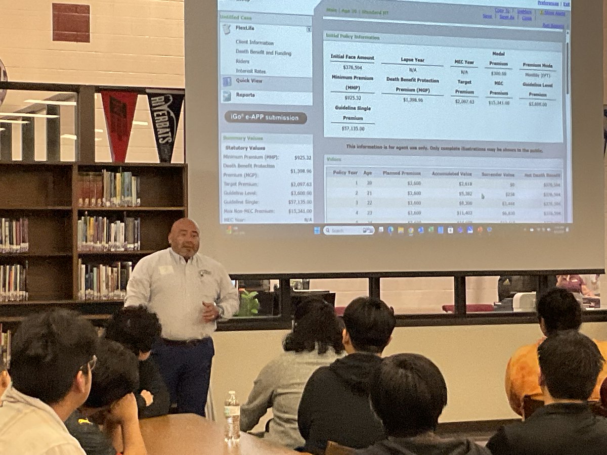 CTELFCISD's tweet image. Thank you, Blanket Retirement Services, for presenting to our mechatronics students about retirement and investing. Your insights are instrumental in preparing our students for their future. With our mechatronics program, they can look forward to starting salaries of $75,0000.