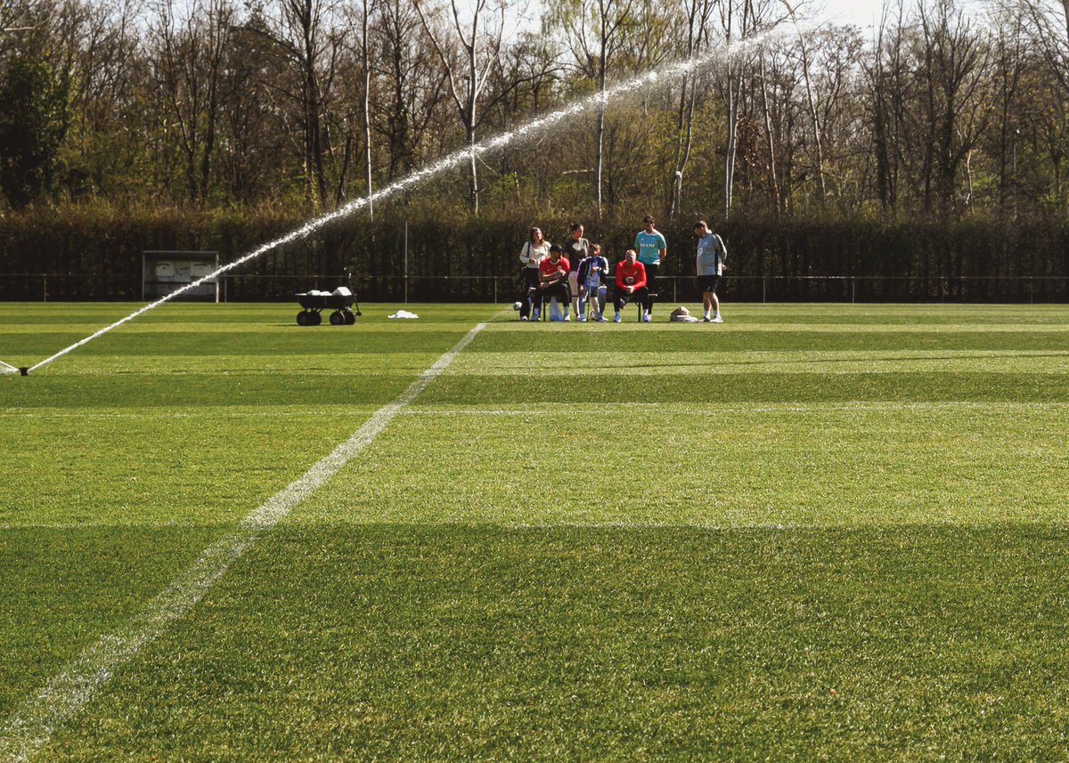 Berschblick's tweet photo. Stadion am Bieberer Berg
Zaungast beim Training von @ofc_offiziell
Morgen geht es „ab in de Käfisch”!
Morgen ist Derbytag!
#kickersoffenbach #OFC1901 #nurderOFC #derBergruft #allehoch #Derbytag #nureineKompaktkameradarfichheben https://t.co/45xFNYMNwc