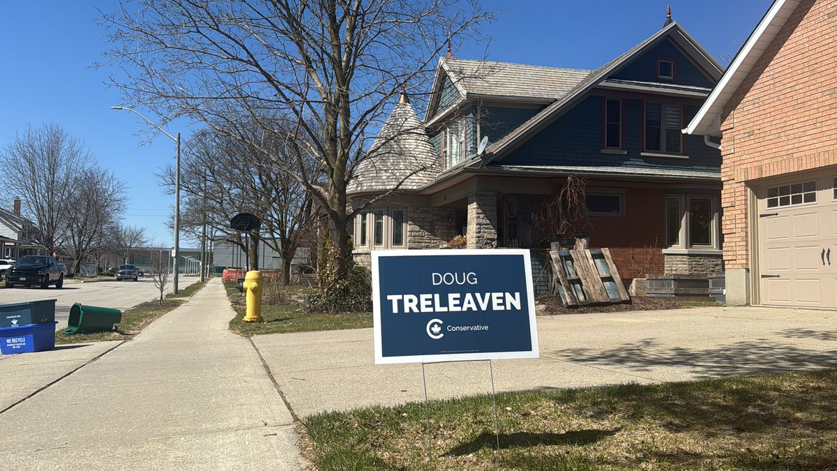 ConnorBentley__'s tweet photo. @drtreleaven Let’s flip it blue! https://t.co/dTFSsTq7D2