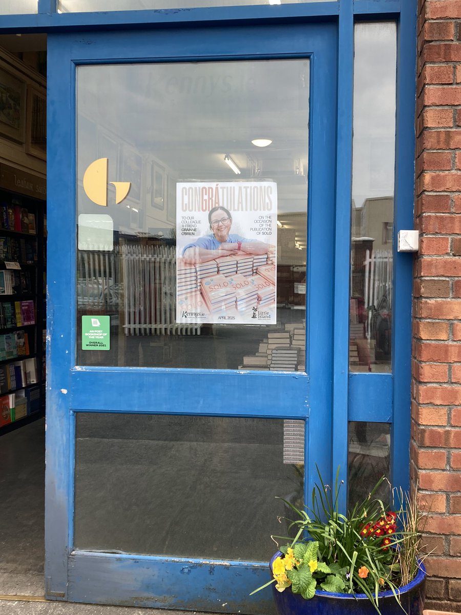 LittleIslandBks's tweet photo. We have arrived at @KennysBookshop for a very special in-conversation event with Gráinne O’Brien and Donal Ryan in celebration of Gráinne’s YA debut SOLO! Get your exclusive signed hardback edition at @KennysBookshop! #SoloBook https://t.co/rGDPLJRZUl