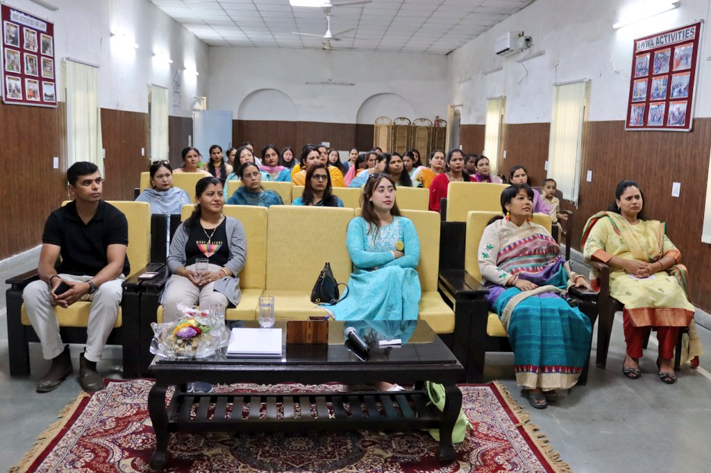 #AutismAwarenessWeek
On 04 Apr 2025 Autism Awareness Week was celebrated by residents of #Ghanghora Garrison supported by the #LatikaFoundation.

Residents were imparted knowledge about early detection &amp; management of Autism symptoms amongst children.
#AutismAwareness
#NariShakti