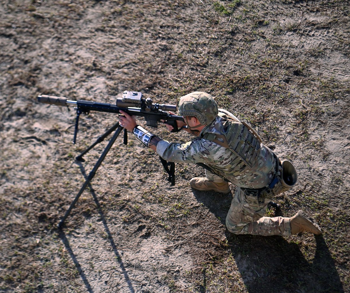 U.S. Army tweet media