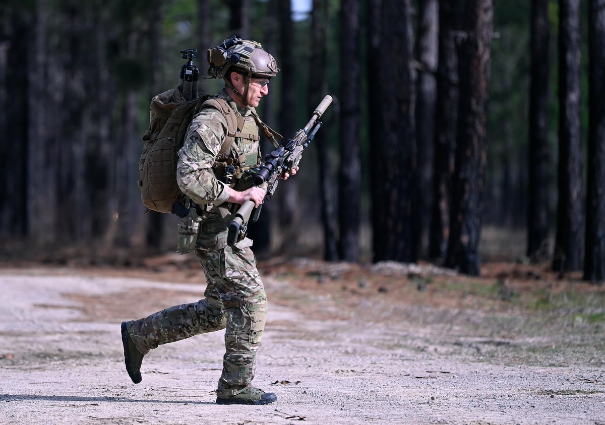 U.S. Army tweet media