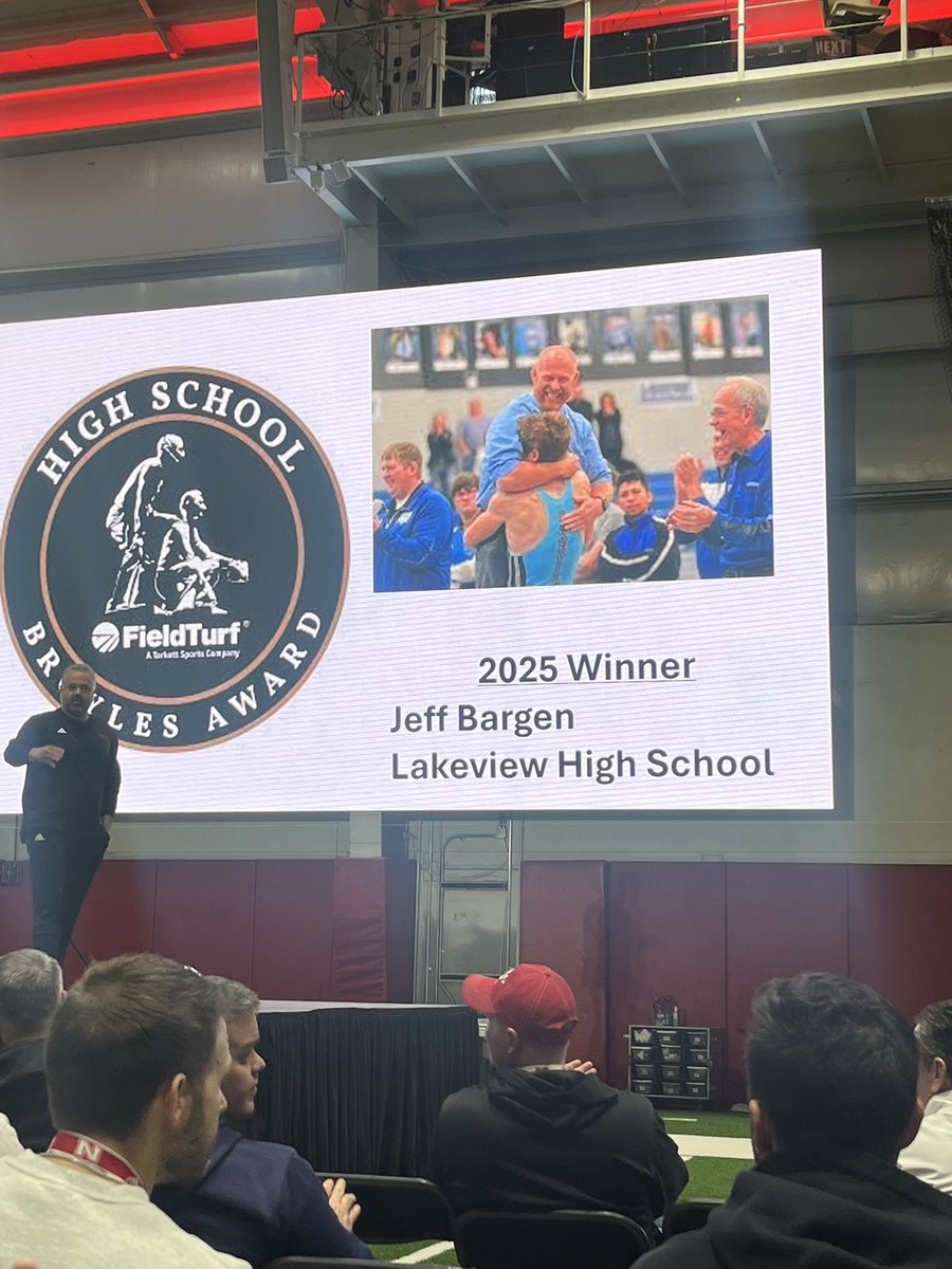 Congratulations to Lakeview’s Coach Jeff Bargen.  Coach Bargen just received the Frank Broyles Award for top assistant football Coach. Coach was honored today by Coach Matt Rhule at the Spring Coaches Clinic. Congratulations Coach! We are so proud! #lakeviewvikes