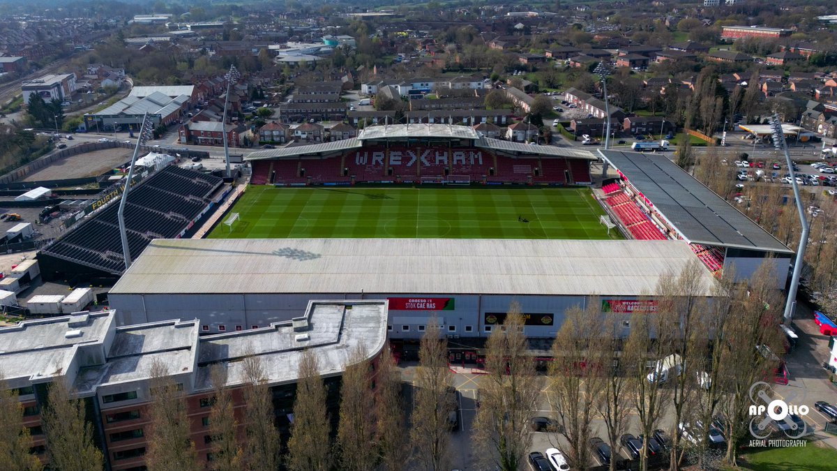 Apolloaerial's tweet photo. The #Racecourse Ground home of @Wrexham_AFC and a piece of football history. The oldest international ground in the world. @WrexhamFX @WrexhamAFCWomen @VancityReynolds #WAFC #wrexham #footballstadiums #dronephotography https://t.co/sT8tNuPQVd