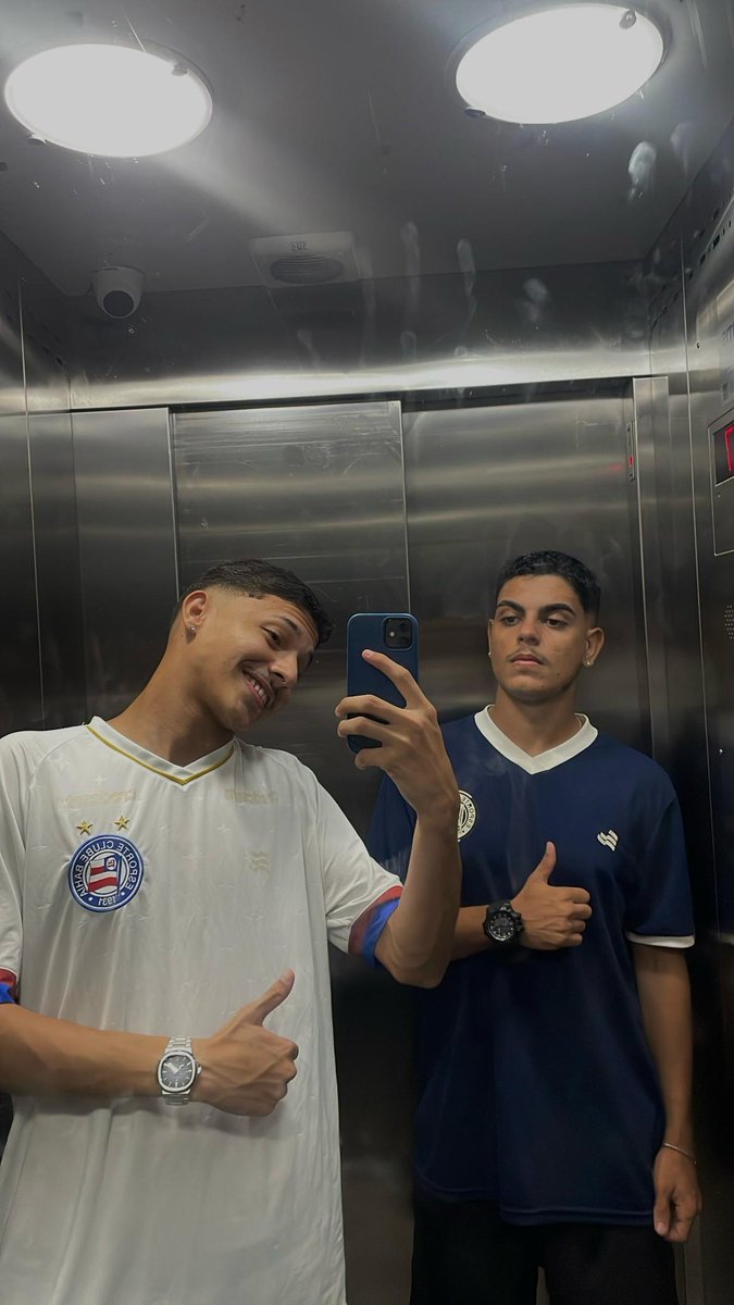 __davibm's tweet image. Bebeto e Romario