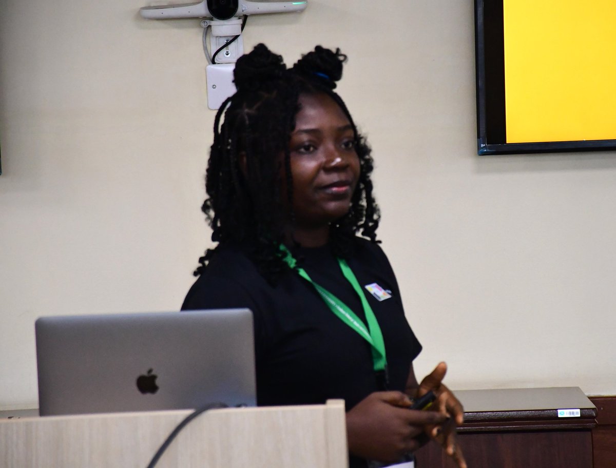 CharmAfric's tweet image. "The Green Media Accelerator boot camp came at a time when the environment and climate discussion in Nigeria and indeed the world is intensifying. This reality reinforces that we have to bring indigenous and impacted people to the fore front with stories that are deeply rooted in…