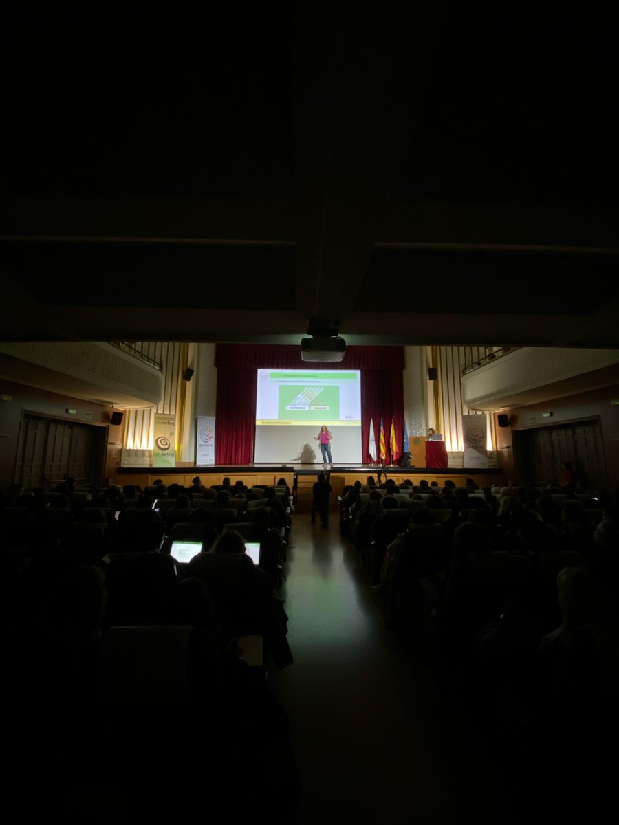 innovamat_cat's tweet image. 5️⃣ La pràctica és essencial per:

📚 #Consolidar els coneixements
🏃‍♂️ #Desenvolupar fluïdesa per resoldre problemes amb agilitat