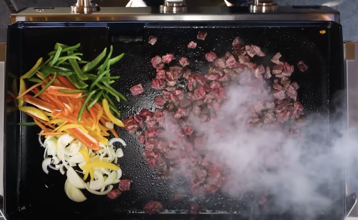 HearthStoneVT's tweet photo. We wouldn't be surprised if you could *smell* what's being cooked through the picture!

Delicious fajitas prepared in our barbecue griddle! 🥩

Who’s hungry?

#GriddleCooking #FajitaFiesta #BackyardBBQ https://t.co/w3vfPxa091
