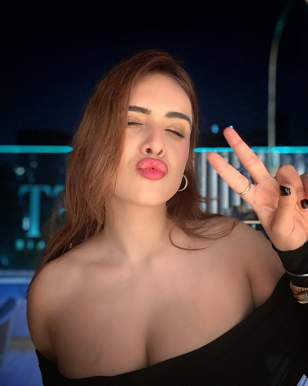 GntPVSdW8AAdiC5?format=jpg&name=large