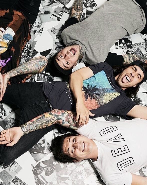 hourly ptv IS SEEING PTV! (@ptvbythehour) on Twitter photo 