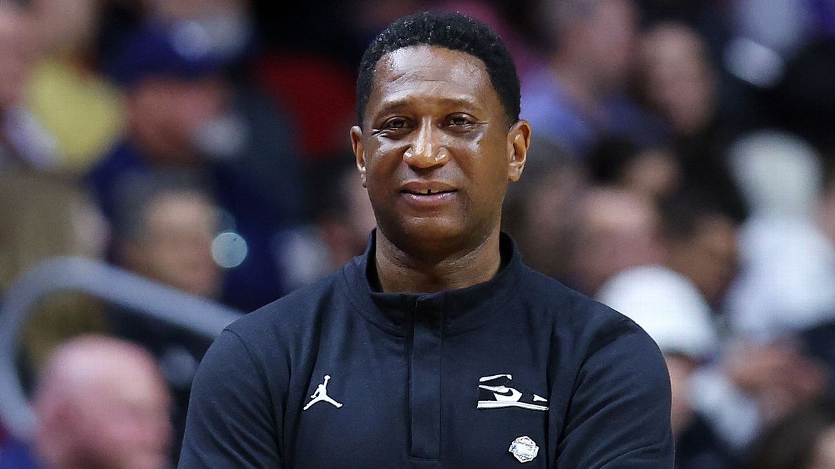 BOXTOROW MEDIA (@boxtorow) on Twitter photo Howard head men's basketball coach Kenny Blakeney <a href="/PoopeeBlakeney/">Kenneth L Blakeney</a> joins Donal Ware to talk about how HBCU/mid-major schools raise more NIL money, his feelings on losing his top player. On a radio station near you boxtorow.com/affiliate-stat… and Sat. 9a ET/6a PT on <a href="/HBCUSiriusXM142/">HBCU SiriusXM 142</a> Howard head men's basketball coach Kenny Blakeney <a href="/PoopeeBlakeney/">Kenneth L Blakeney</a> joins Donal Ware to talk about how HBCU/mid-major schools raise more NIL money, his feelings on losing his top player. On a radio station near you boxtorow.com/affiliate-stat… and Sat. 9a ET/6a PT on <a href="/HBCUSiriusXM142/">HBCU SiriusXM 142</a>